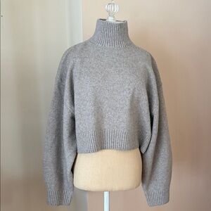 H&M Gray Turtleneck Sweater